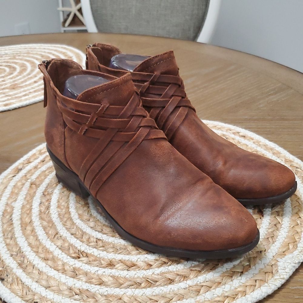 BareTraps Goldie Brown Leather Booties, Size 10